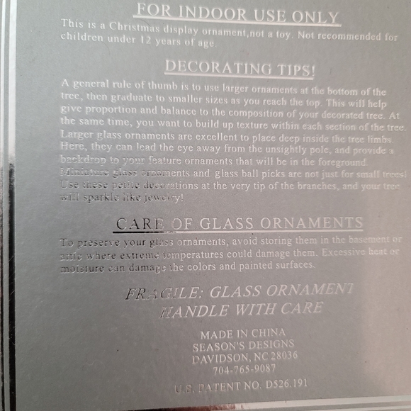 Seasons Designs Set of 2 Mouth Blown Glass Chriatmas Ornaments - Picture 4 of 4